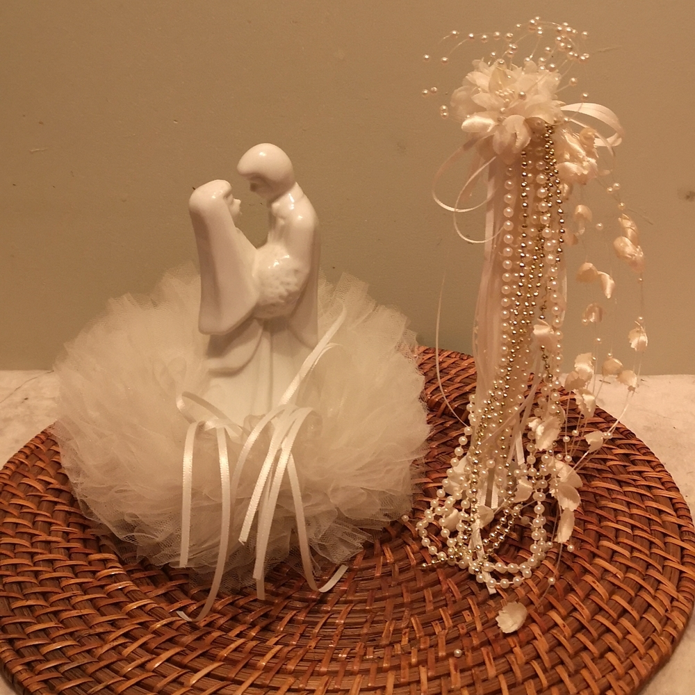 😄Vintage wedding cake toppers ceramic